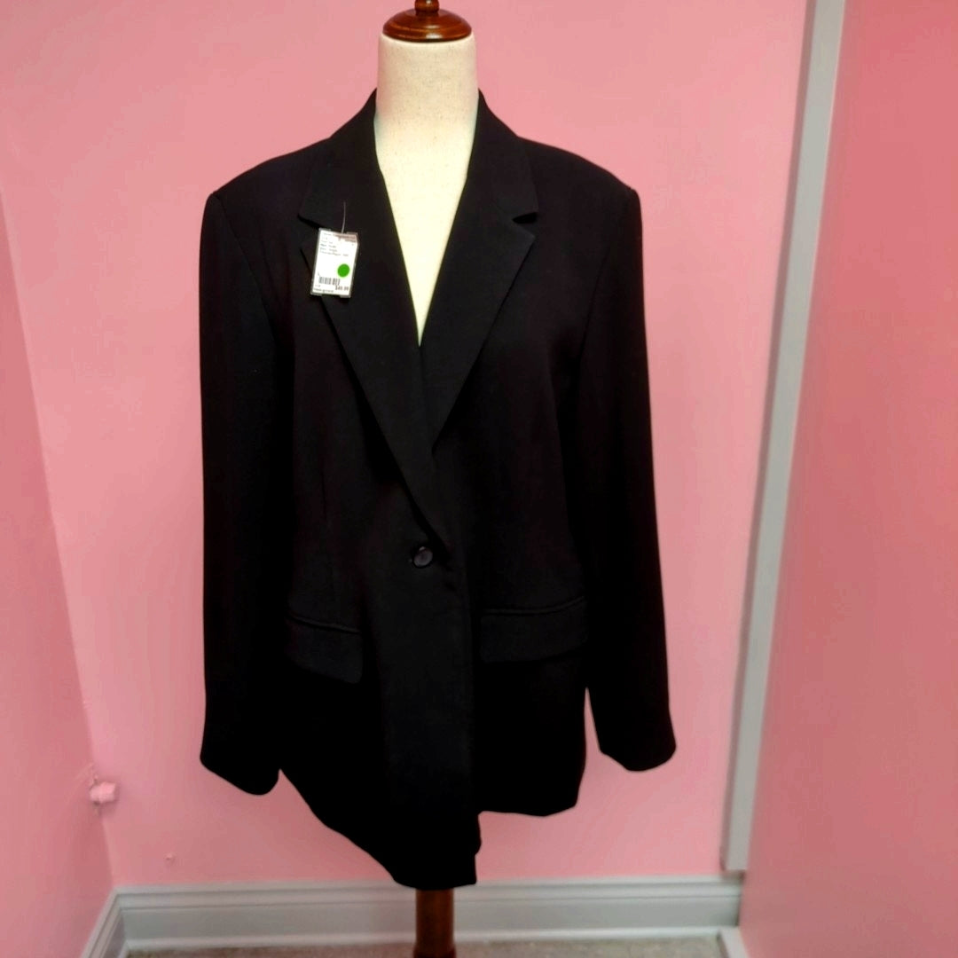 Size L Napa Studio Pants Suit