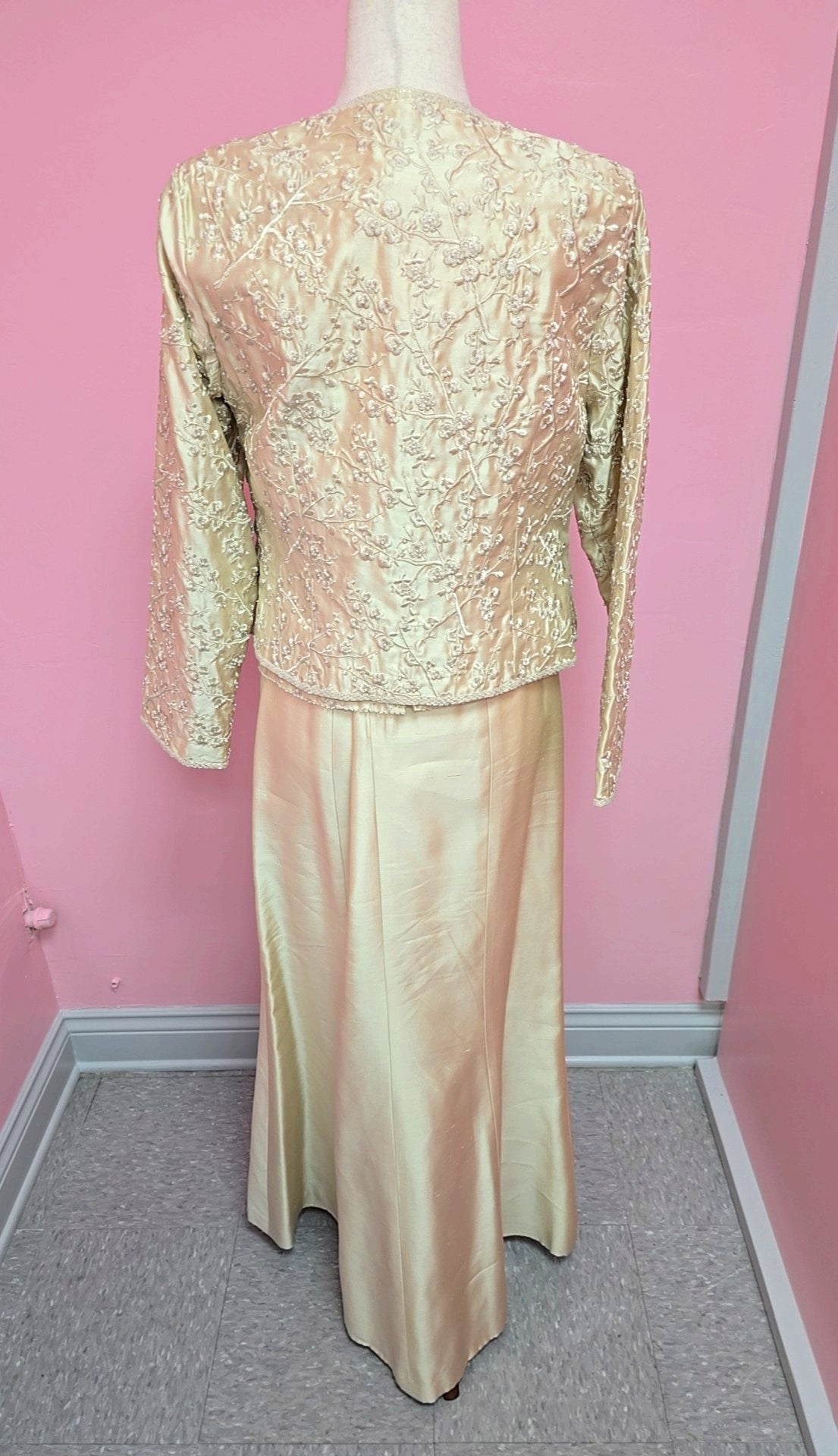 Size 12 Gilar Skirt Suit