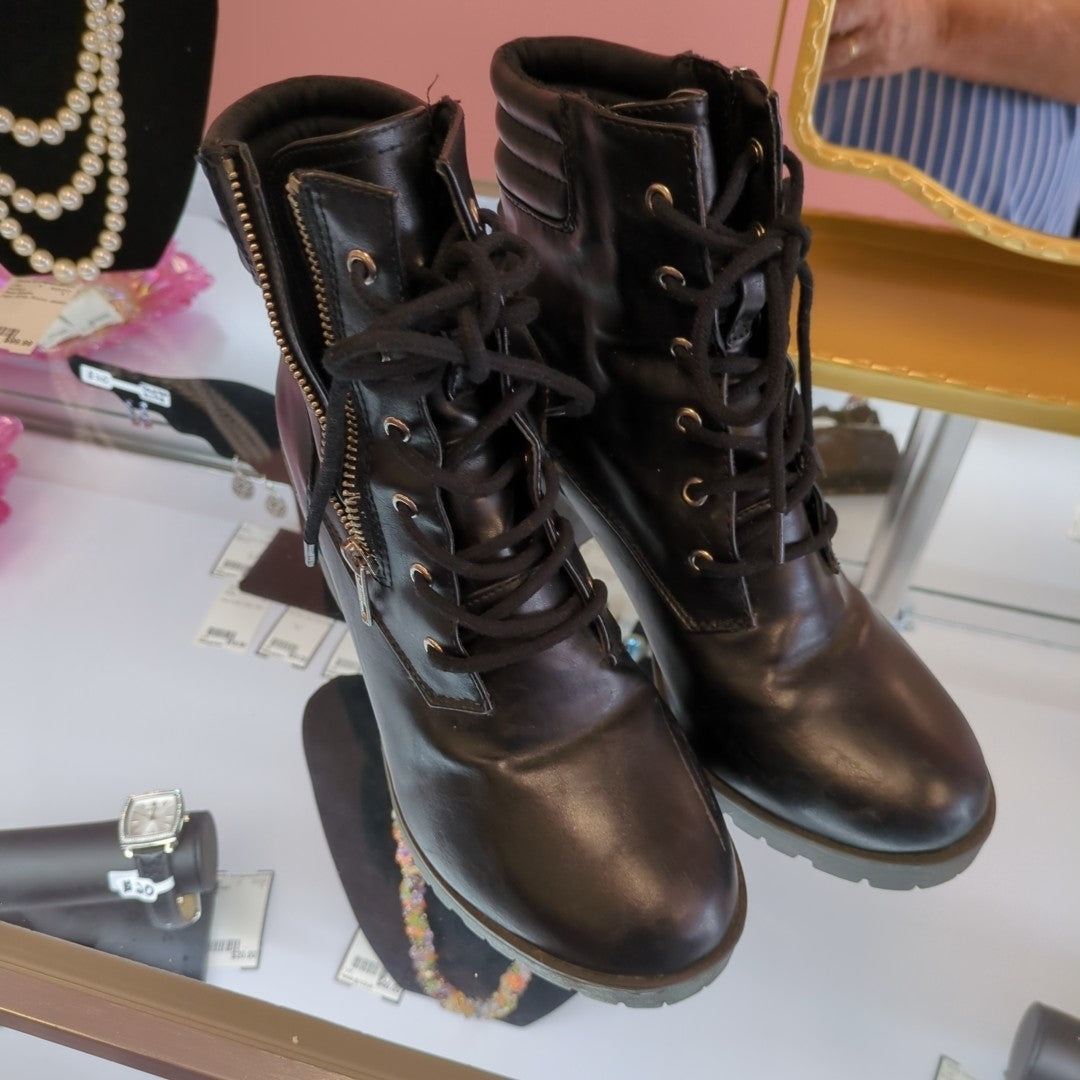 Shoe Size 8 Divine Consignments Boots