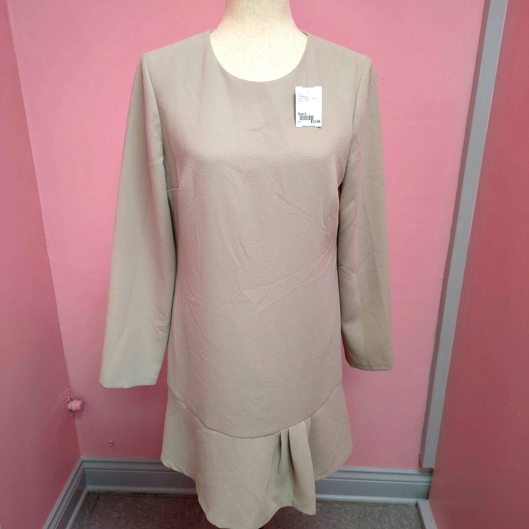 Size 6 Club Monaco Dress