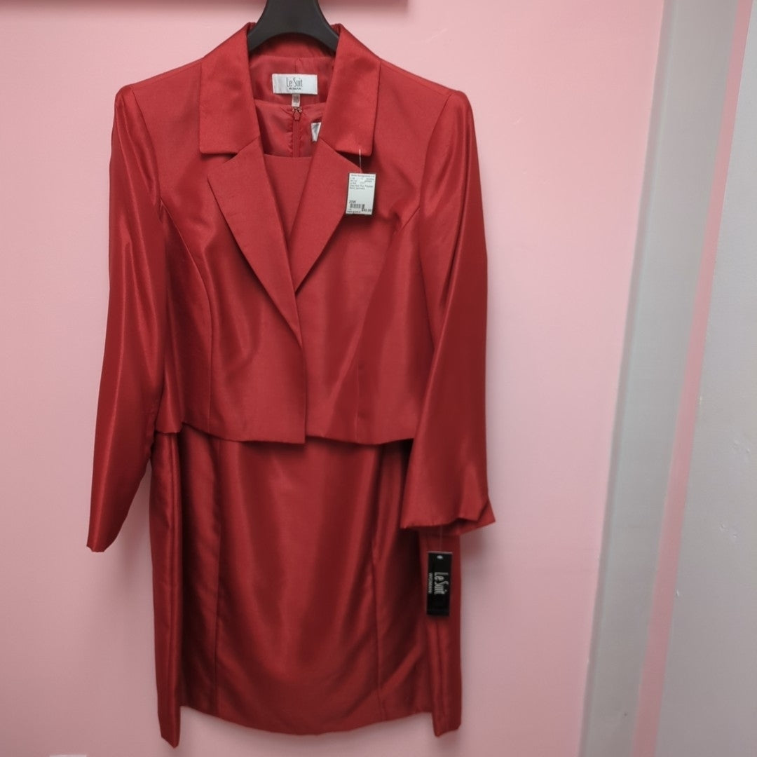 Size 20W Le Suit Skirt Suit